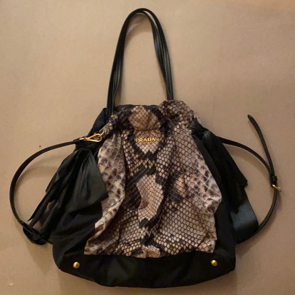 PRADA
Black Python Print Nylon Bow Satchel Bag - Picture 1 of 4